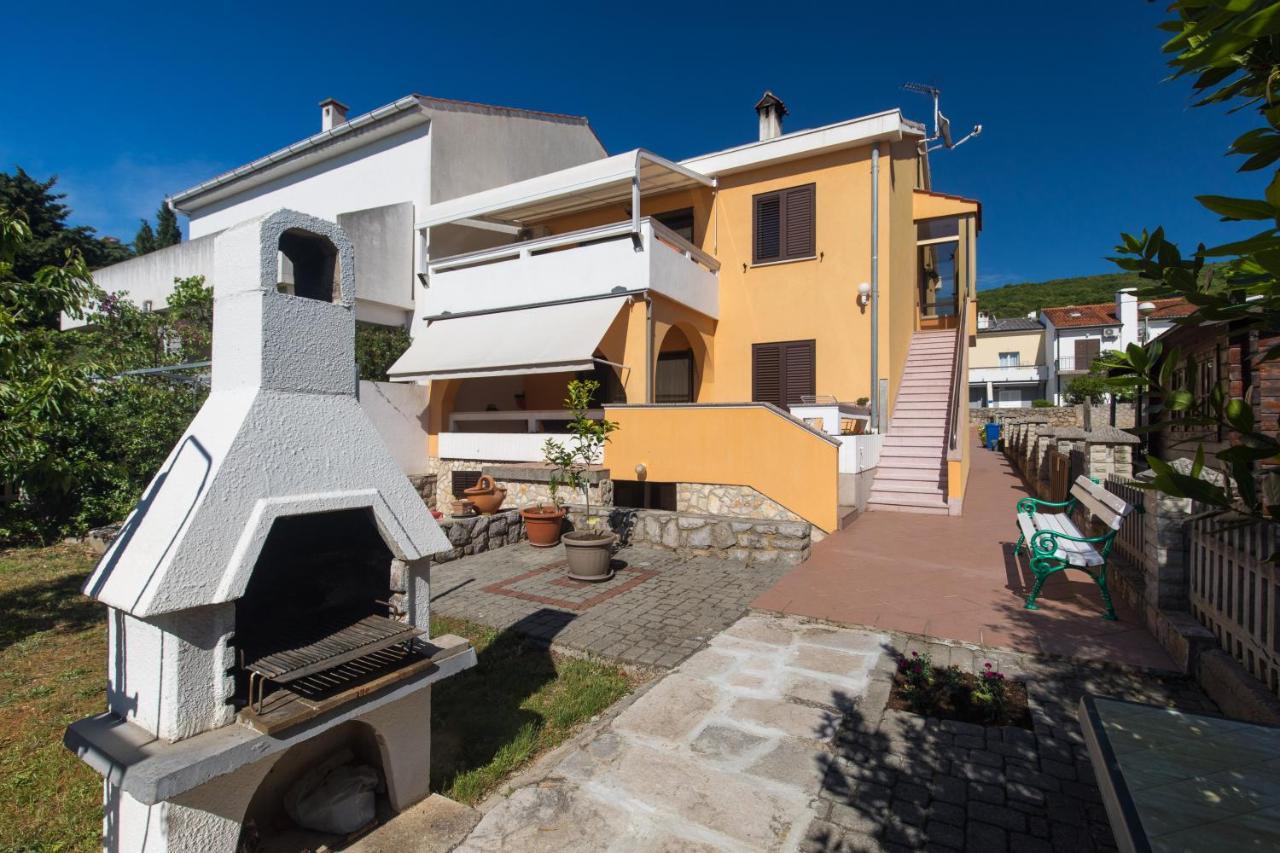 Apartmani Lovorka Punat Exteriör bild