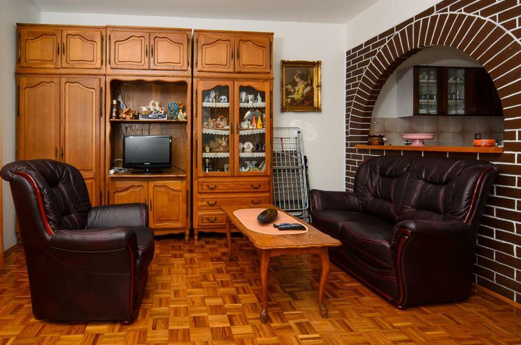 Apartmani Lovorka Punat Exteriör bild