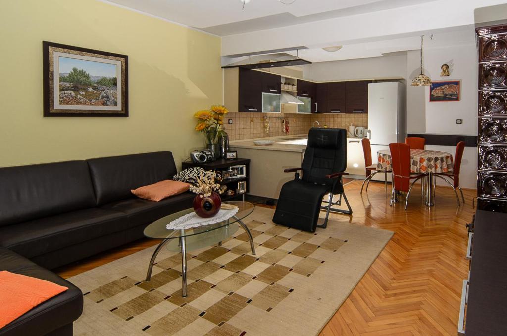 Apartmani Lovorka Punat Exteriör bild